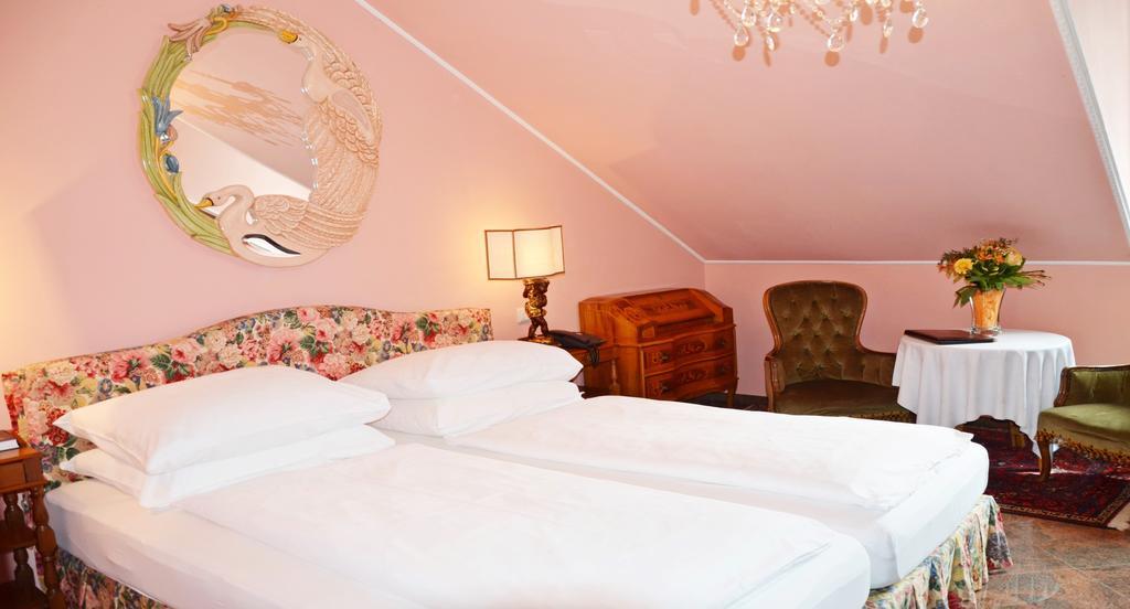 Seehotel Porcia เพิร์ทชาค อัม เวิร์ทเทอร์ซี ภายนอก รูปภาพ